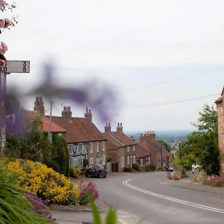 2 Bed In Easingwold 84000