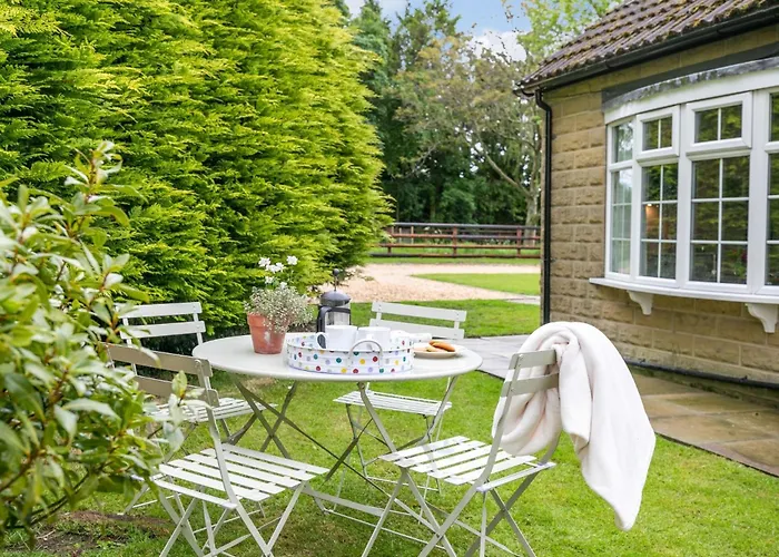 Vakantiehuis 2 Bed In 84000 *